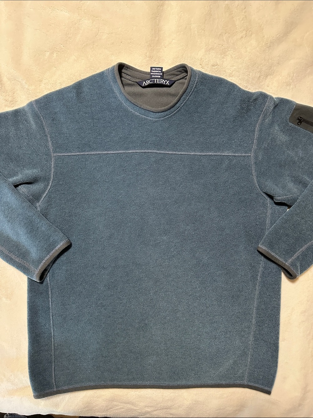 Vintage Arc’teryx Blue Fleece Pullover – Long Sleeve